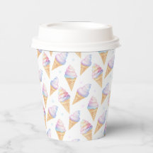 Geburtstag einer Papiertasse mit leckerem Eis.