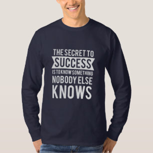Geburtstag gibt das Geheimnis dem Erfolg T-Shirt