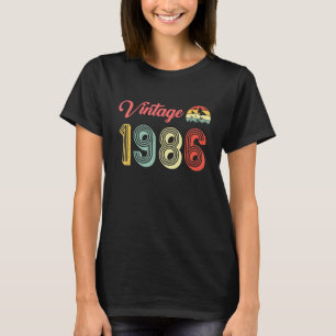 Geburtstag im Jahr 1986 - Frauen werden 35 Jahre a T-Shirt
