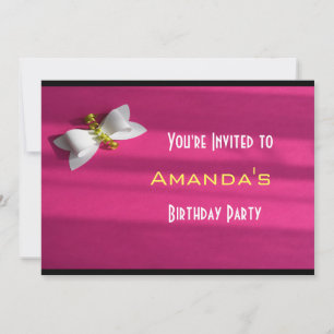 Geburtstag mit rosa Hintergrund und weißer Schleif Einladung