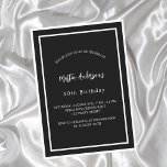 Geburtstag Schwarz-weiß minimalistisch Einladungspostkarte<br><div class="desc">Eine moderne,  elegante magnetische Einladung. Schwarzer Hintergrund mit weißen Rahmen. Personalisieren und fügen Sie einen Namen und Details. Weißer Text.</div>