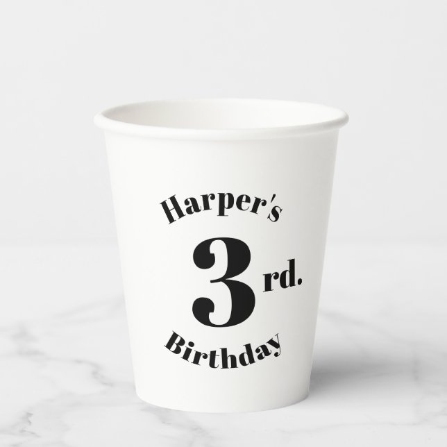 Geburtstag Schwarz-weißer individuelle Name und An Pappbecher (Vorderseite)