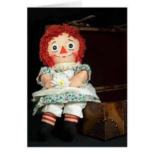 Geburtstags-Flickenpuppe mit Gänseblümchen