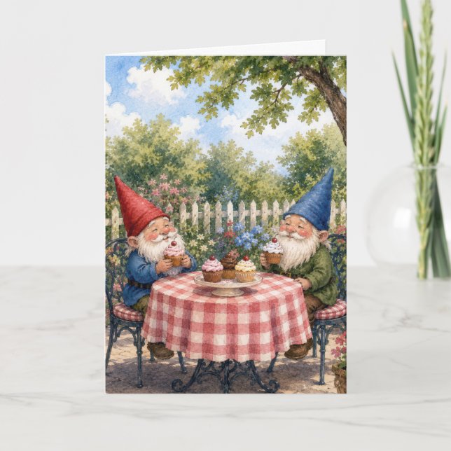 Geburtstags-Gartenzwerge, die Cupcakes essen Karte (Vorderseite)