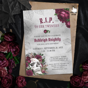 Geburtstags-Totenkopf und Rosen RIP Jahrzehnt Einladung