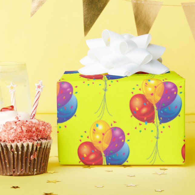 Geburtstagsballon auf Gelb Geschenkpapier (Geburtstagsparty)