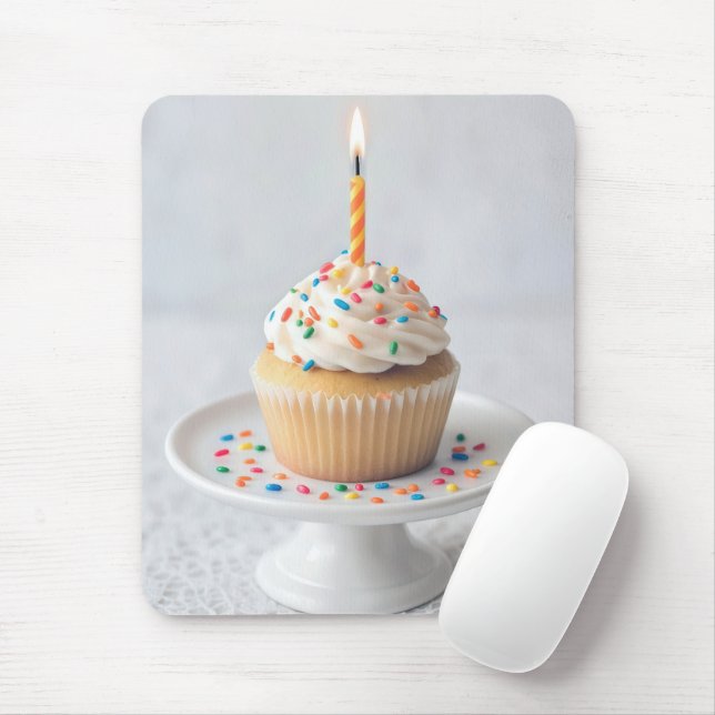 Geburtstagscupcake mit Kerze Mousepad (Mit Mouse)