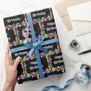 Geburtstagsfußabdrücke auf Schwarz Geschenkpapier