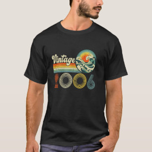 Geburtstagsgeschenke Vintag Geboren im Jahr 2006 1 T-Shirt