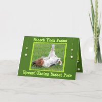 Geburtstagskarte mit lustigen Basset Hound Yoga-Po