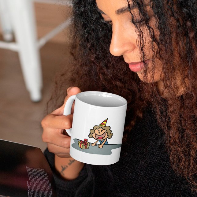 Geburtstagskind mit Geschenk Kaffeetasse (Von Creator hochgeladen)