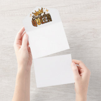 Geburtstagskönigin mit goldener Krone Leopard All In One Einladung