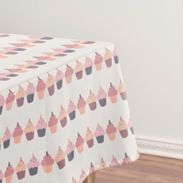 Geburtstagskuchen in gedämpften Tönen Tischdecke (Beispiel)