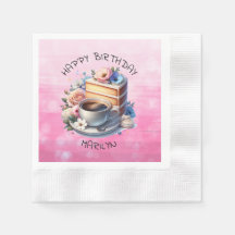 Geburtstagskuchen, Kaffeebecher und Blume