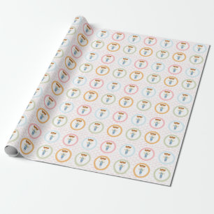 Geburtstagsmädchen in Overalls Redhead Geschenkpapier