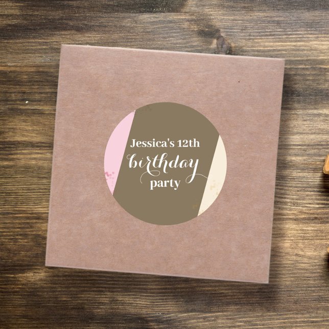 Geburtstagsparty Niedliche neapolitanische Sprinkl Runder Aufkleber (Von Creator hochgeladen)