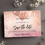 Geburtstagsparty Rosa Rosengold Save the Date Ankündigungspostkarte<br><div class="desc">Eine gmädchenhafte und trendige Save the Date-Karte für eine 18. Geburtstagsfeier (oder jedes Alter). Rosa,  goldene Rose mit Imitaten,  Tropfen,  Glitzern und Ballons mit Glitzer. Personalisieren und fügen Sie Datum und Name/Alter hinzu. Der Text: Save the Date ist mit einem großen angesagten,  handgeschriebenen Stilskript geschrieben.</div>