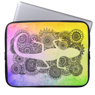 Gecko sitzt auf Blumen Mandala Laptopschutzhülle