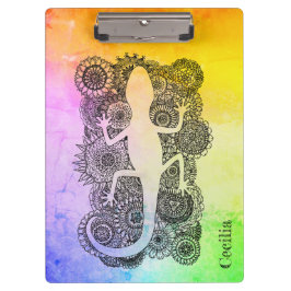 Gecko sitzt auf Mandala Blumen Klemmbrett