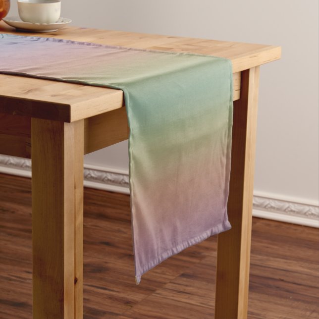 Gedämpfte Pastelllandschaft Großer Tischläufer (Beispiel)