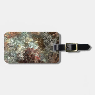 Gedämpfte Schichten aus braunen Kristallen Gepäckanhänger