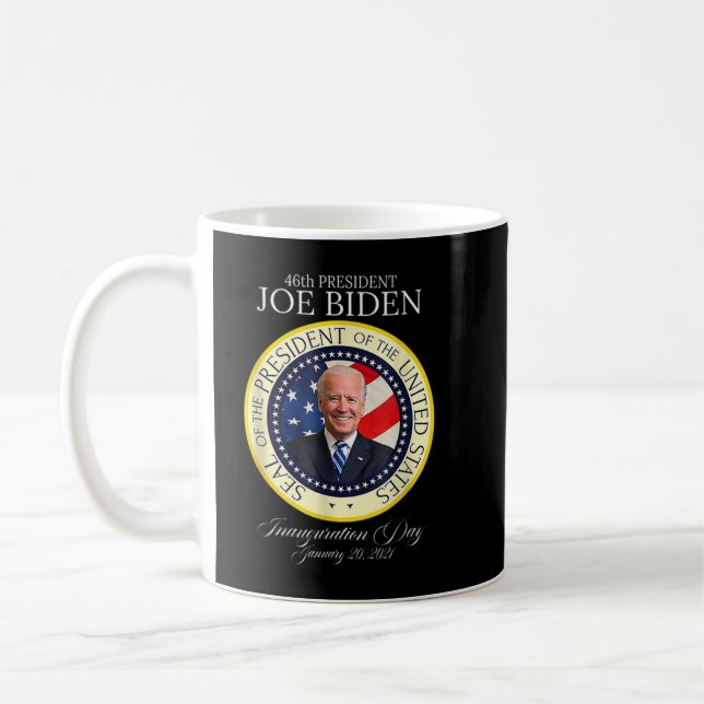 Gedenken an den 46. Präsident Joe Biden anlässlich Kaffeetasse (Links)