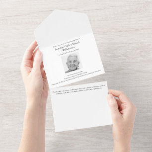 Gedenkfeier für Erinnerungen mit minimalem Foto All In One Einladung