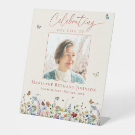 Gedenkfeier zur Wildblume Sockelschild