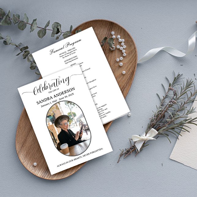 Gedenkfeierprogramme – Für immer in unseren Herzen Programm (Celebration of Life Programs – Forever In Our Hearts Template)