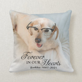 Gedenkhund-Foto für immer in unseren Herzen Kissen