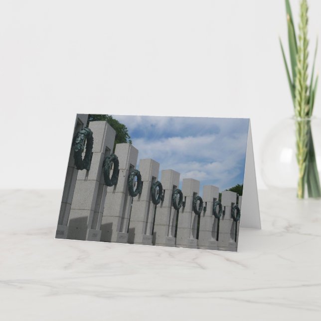 Gedenkkräne des Zweiten Weltkriegs I Feiertagskarte (Vorderseite)