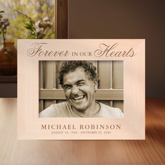 Gedenkstätte für immer in unseren Herzen Geätzte Rahmen (Von Creator hochgeladen)