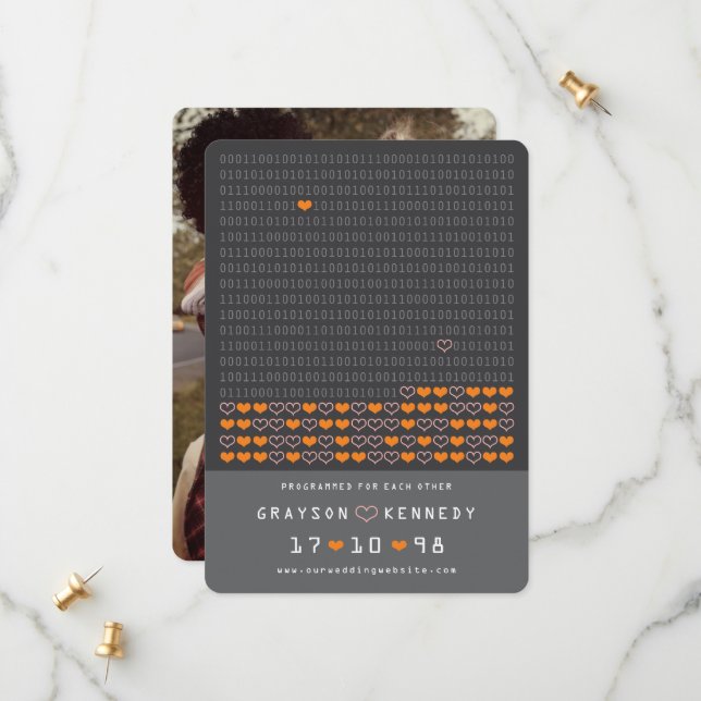 Geek programmiert für Liebe Binärkode Save the Dat Date (Vorderseite/Rückseite Beispiel)