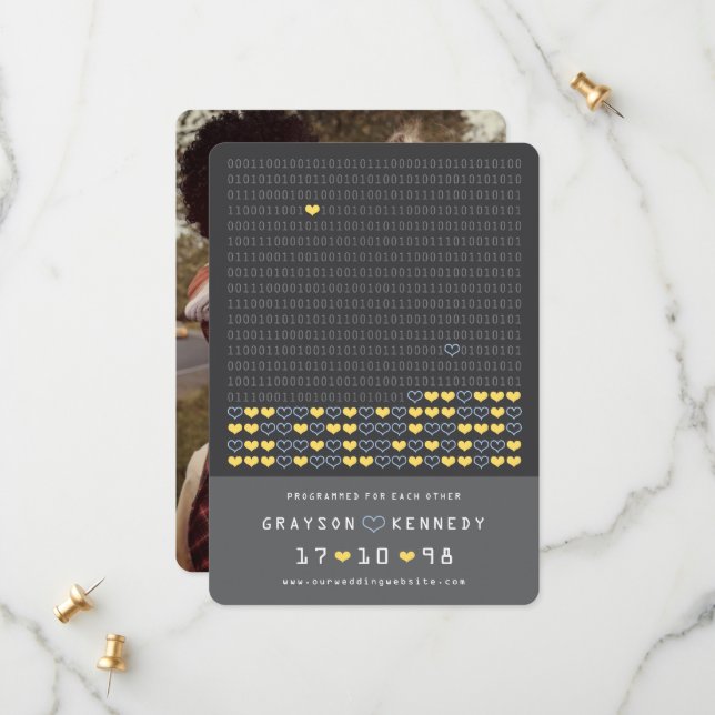 Geek programmiert für Liebe Binärkode Save the Dat Date (Vorderseite/Rückseite Beispiel)