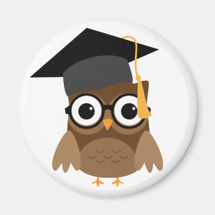 Geeky Owl mit Brille und Cap Abschluss Magnet
