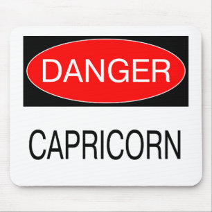Gefahr - Capricorn Funny Astrologie T - Shirt Hat Mousepad