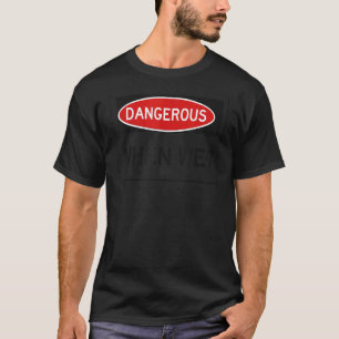 GEFÄHRLICH, WENN NASS kurzärmelige Grafik T-Shirt