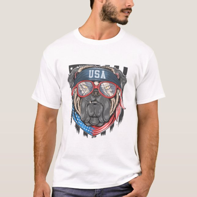 Gefährlicher amerikanischer Hund, Bull Dog mit US- T-Shirt (Vorderseite)