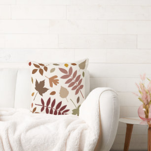 Gefallene Blätter Design-Herbstfarben auf Cream Kissen