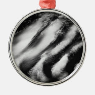 gefallene Geier Ornament Aus Metall