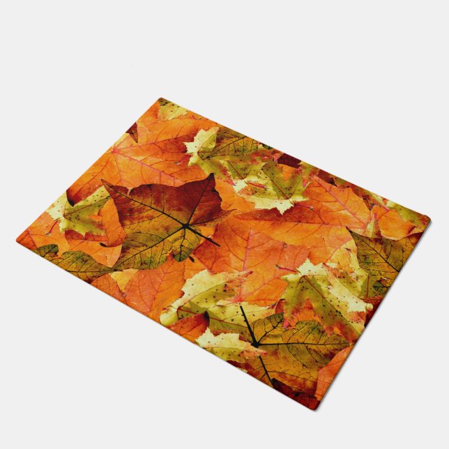 Gefallene Herbstleaves Fußmatte (Schrägansicht)