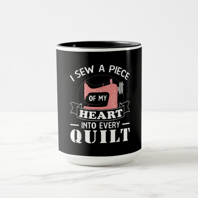 Gefallene Quilter-Geschenke Tasse (Zentrum)