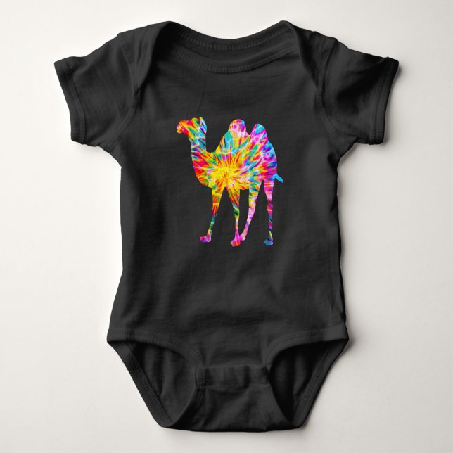 GEFÄRBTE KRAWATTE CAMEL BABY STRAMPLER (Vorderseite)