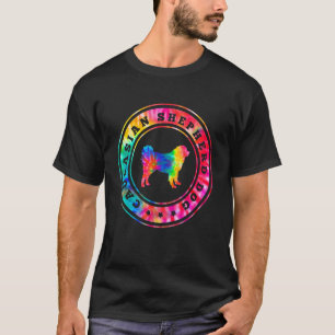 Gefärbte Krawatte Caucasian Shepherd Hund Mama Vat T-Shirt