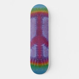 Gefärbte Krawatte des Friedenszeichens Skateboard