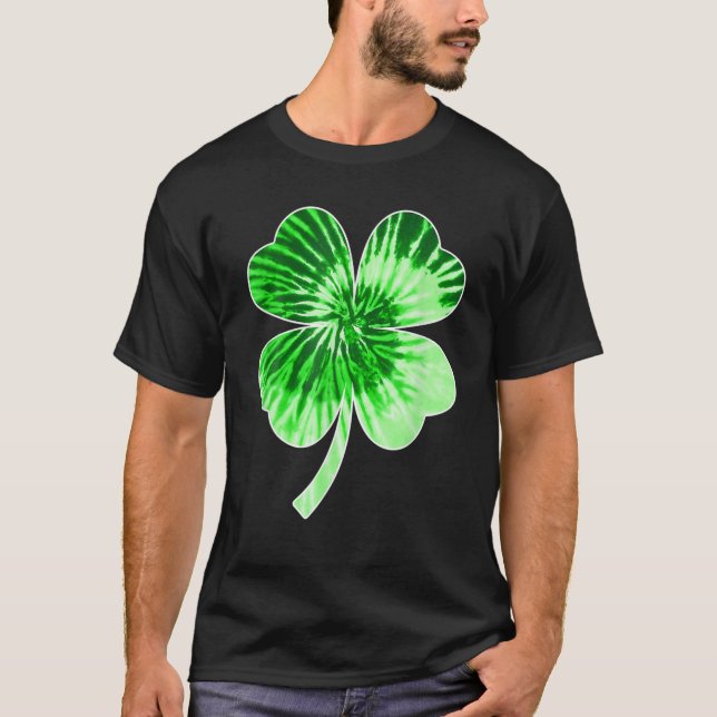 Gefärbte Krawatte Kleeblatt St Patricks Day Funny  T-Shirt (Vorderseite)