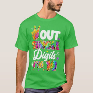 Gefärbte Krawatte Peace Out Single Digits Im 10. G T-Shirt