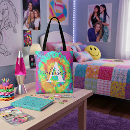 Gefärbte Krawatte personalisiert