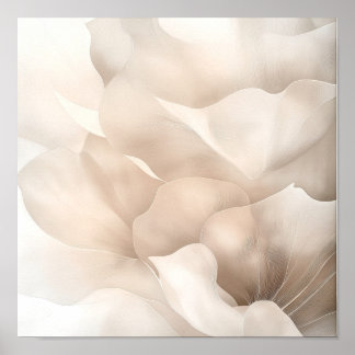 Geflüsterte Blütenblattschichten – Abstrakte Blüte Poster