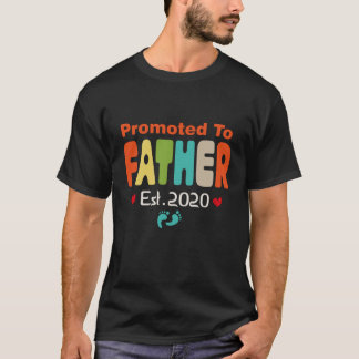 Gefördert zum Vater Est.2020 T-Shirt